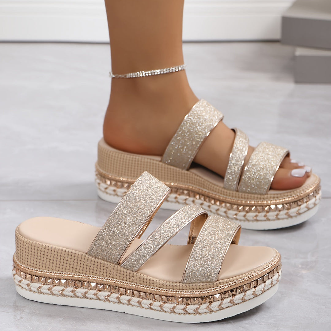 Cozy Sandals | Spring Color Design | Comfortable and Lightweight Footwear | Perfect for Casual Outings