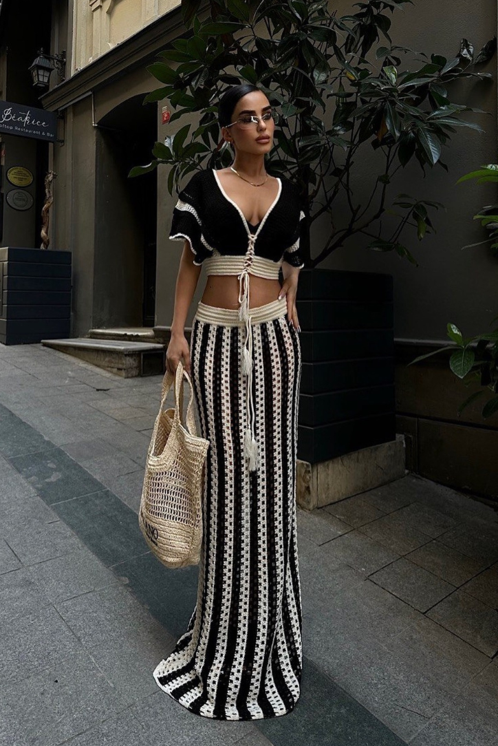Black Arika Set | Chic Two-Piece Outfit | Perfect for Casual or Dressy Occasions | Comfortable and Versatile Design