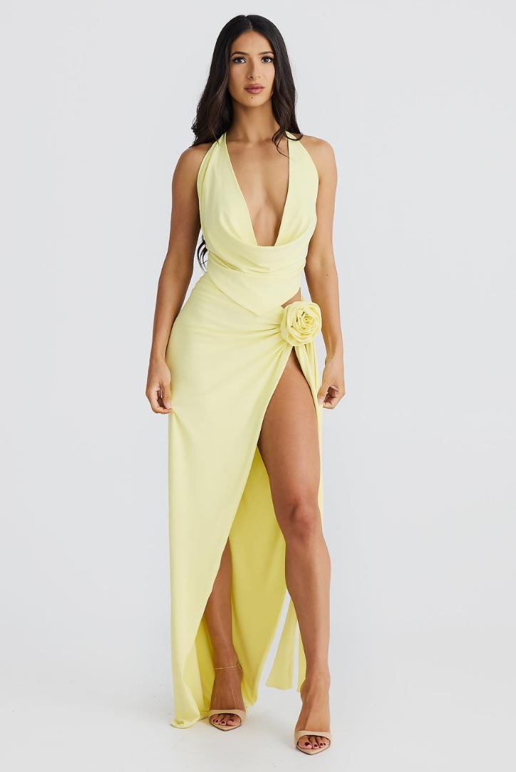 Yellow Carven Set | Chic and Versatile Design | Perfect for Casual or Dressy Occasions | Comfortable Fabric