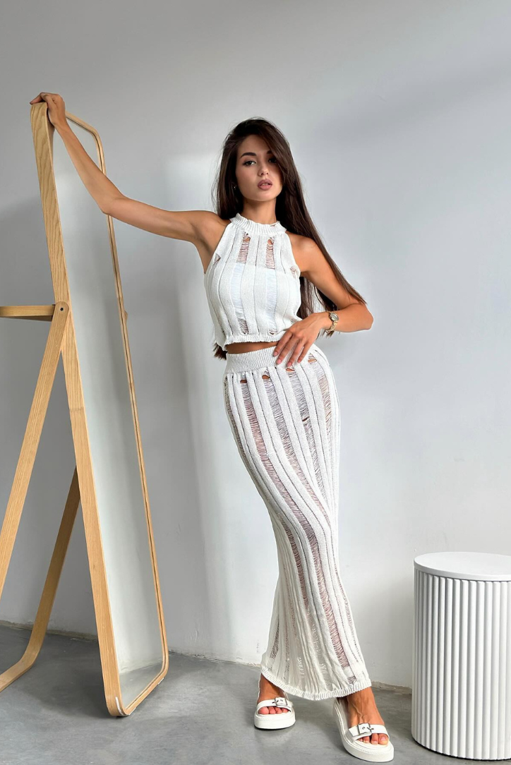 Ivory Set | Elegant Design | Perfect for Any Occasion | Soft and Comfortable Fabric