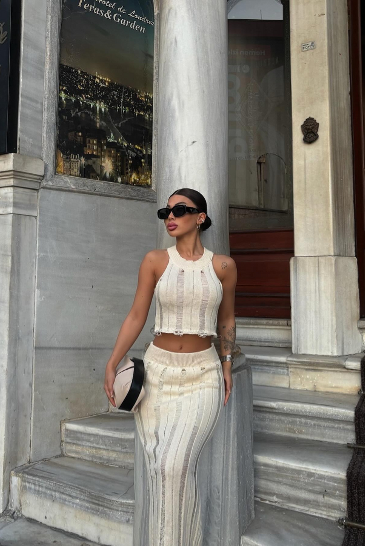 Ivory Set | Elegant Design | Perfect for Any Occasion | Soft and Comfortable Fabric