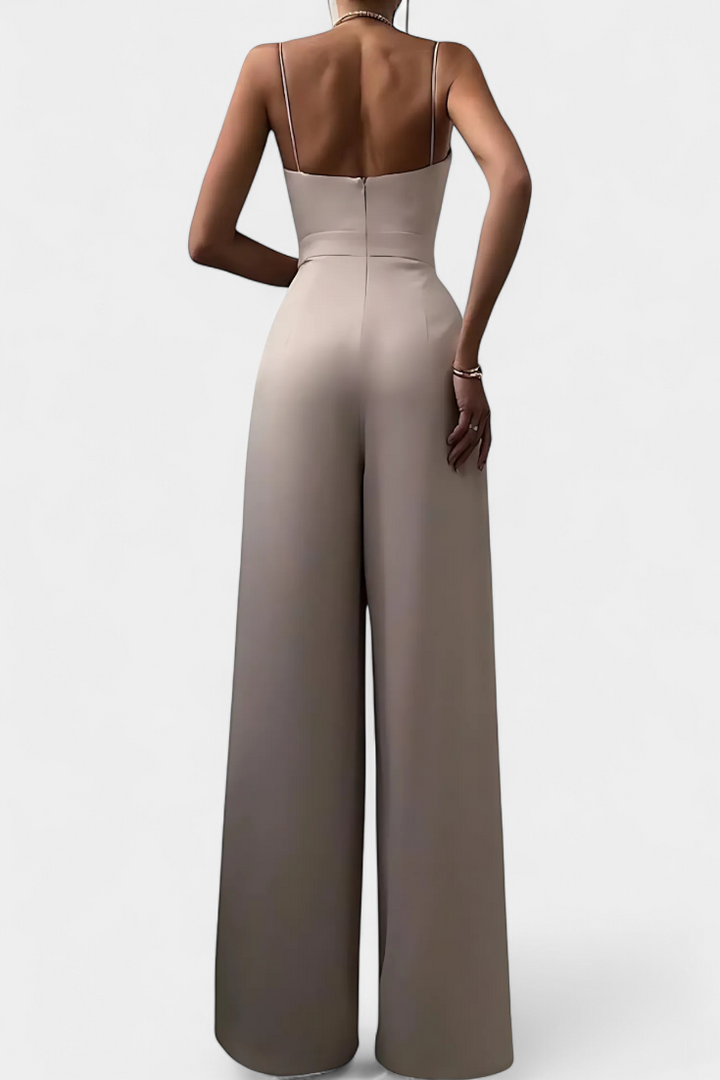 Sleeveless Jumpsuit | Tailored Waist Design | Flowy Legs for Effortless Movement | Perfect for Casual or Dressy Occasions