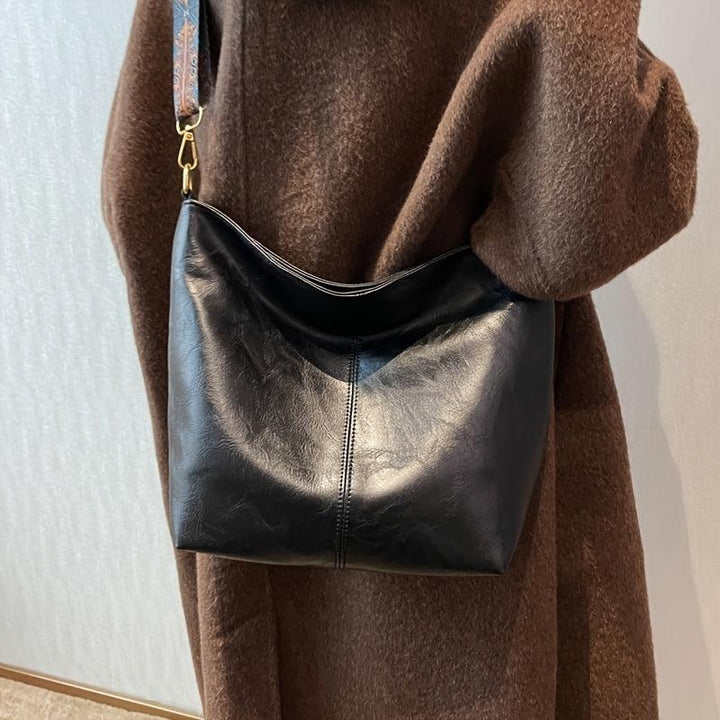 Classic Shoulder Bag | Adjustable Strap for Versatility | Chic Everyday Accessory | Durable Material