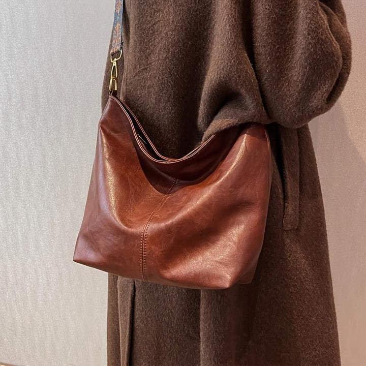 Classic Shoulder Bag | Adjustable Strap for Versatility | Chic Everyday Accessory | Durable Material
