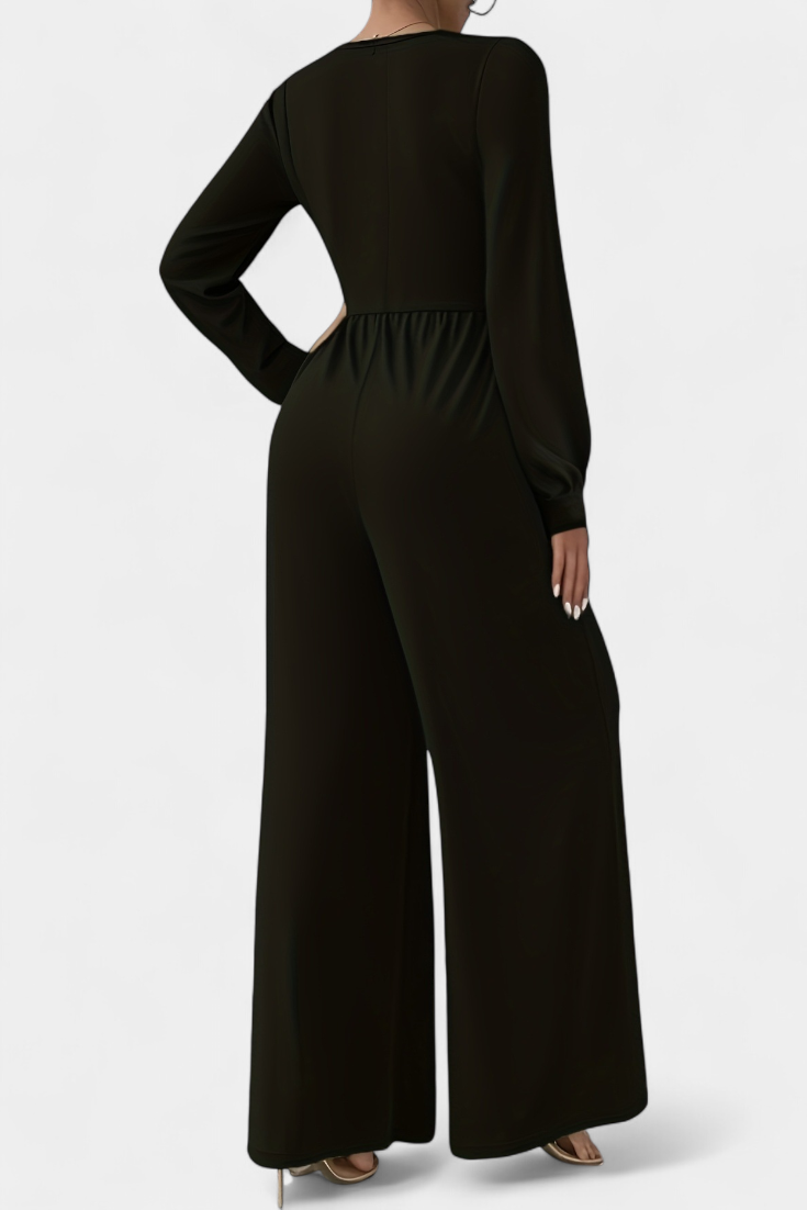 V-Neck Tailored Jumpsuit | Chic Design | Perfect for Any Occasion | Elegant and Comfortable Fit