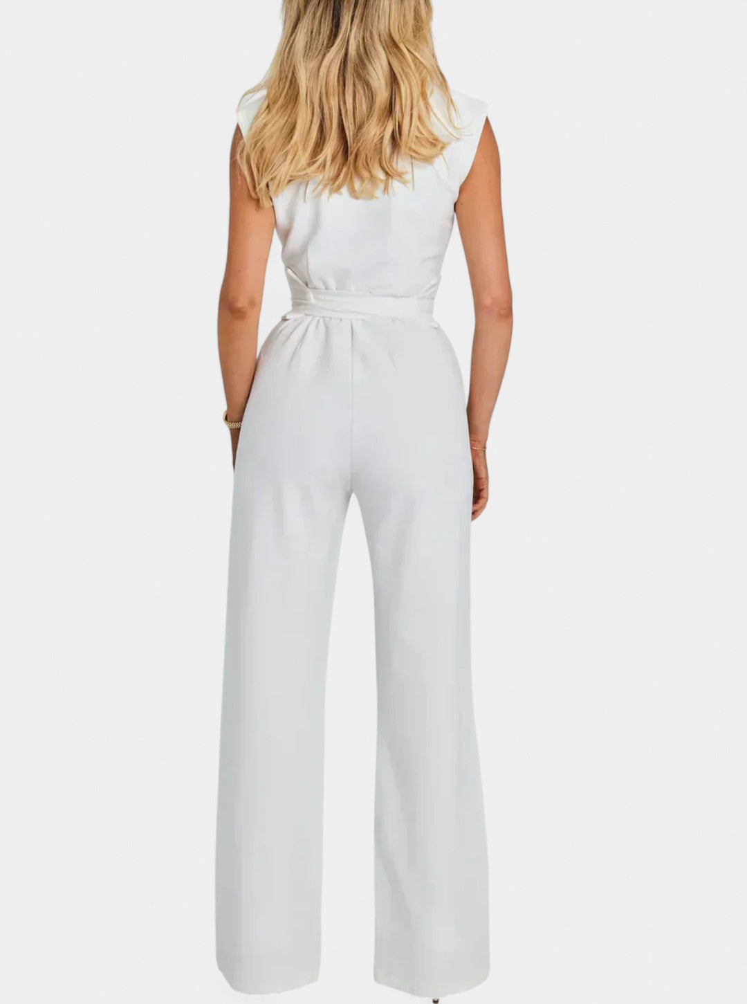 High-Neck Sleeveless Jumpsuit | Flared Legs Design | Effortless Elegance for Any Occasion | Chic and Comfortable Fit