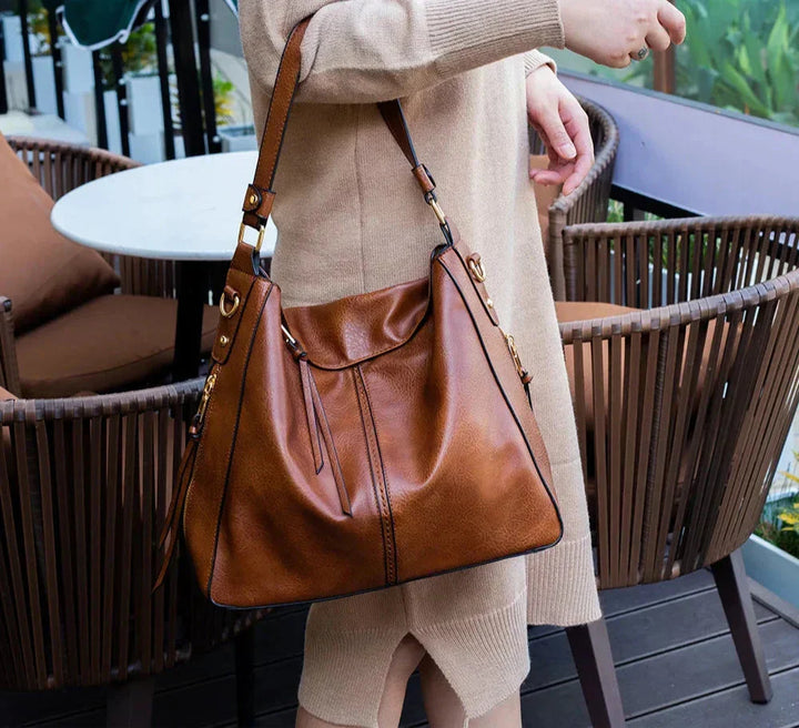 Leather Hobo Bag | Spacious Design | Versatile Everyday Use | Soft Genuine Leather