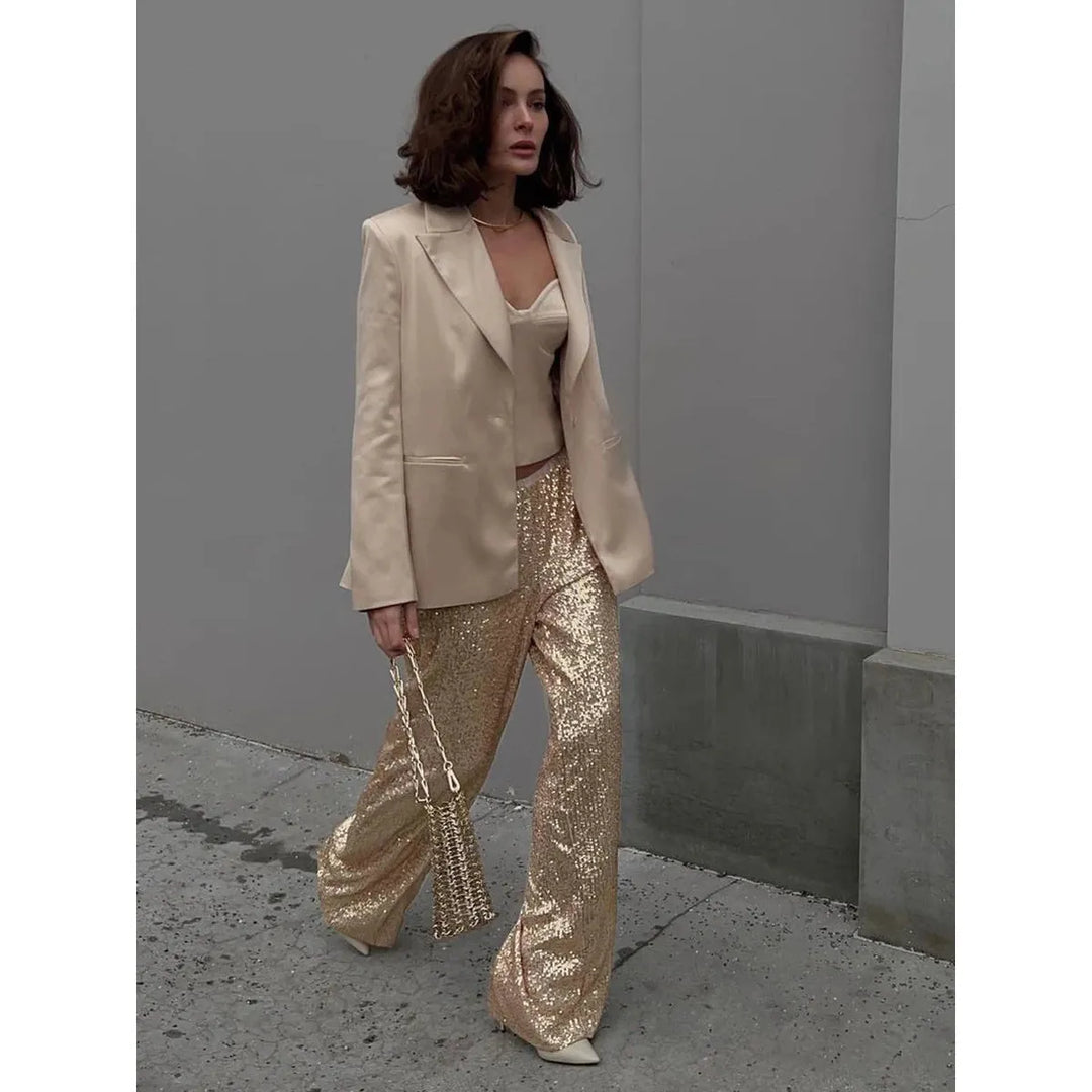 High-Waisted Sequin Pants | Loose Fit Design | Eye-Catching Glamour | Perfect for Parties and Nights Out