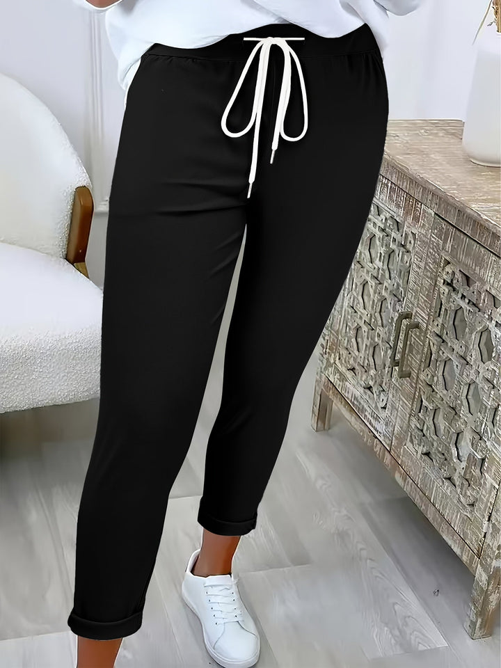 Women's Jogger Trousers with Elastic Waist and Drawstring - Ankle Fit - Black