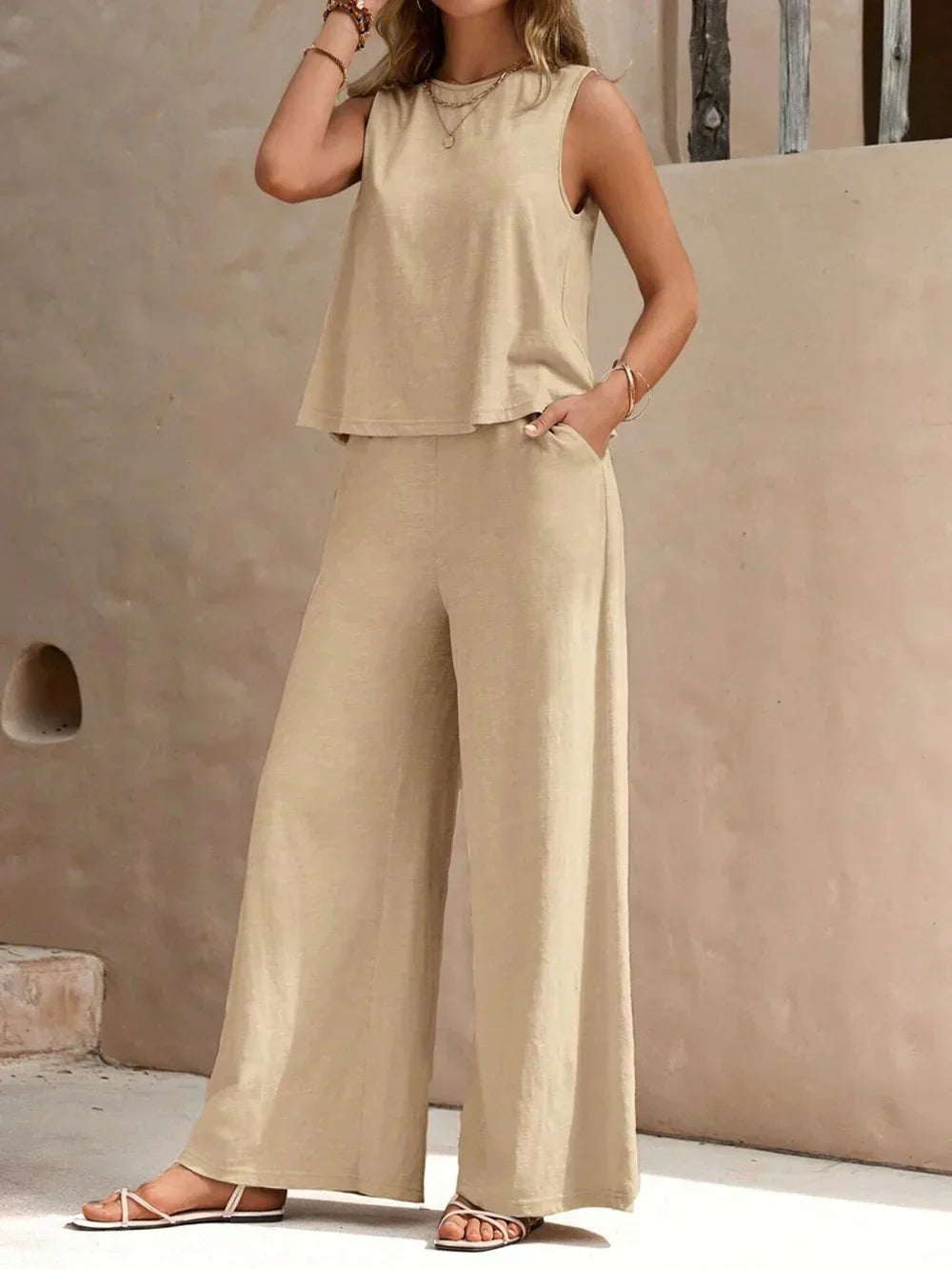 Two-Piece Set | Casual Top and Pants | Perfect for Summer Days | Lightweight and Comfortable