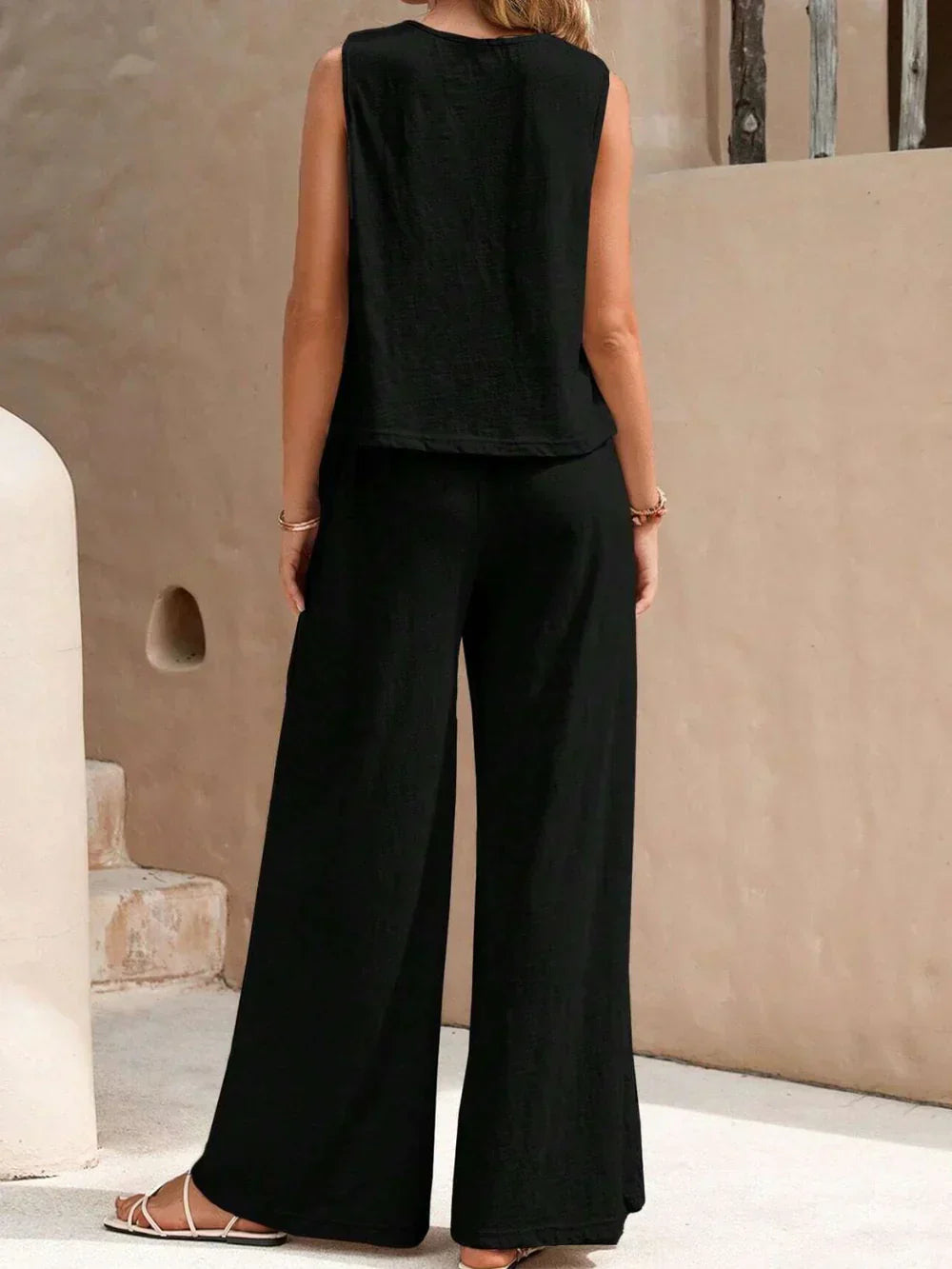 Two-Piece Set | Casual Top and Pants | Perfect for Summer Days | Lightweight and Comfortable